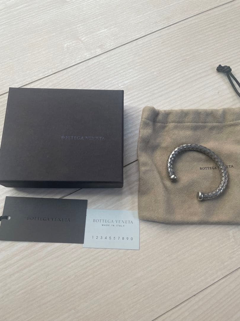 値下！　ボッテガヴェネタ　　イントレチャートAg925 バングル 楽天市場】【中古】ボッテガヴェネタ イントレチャート バングル