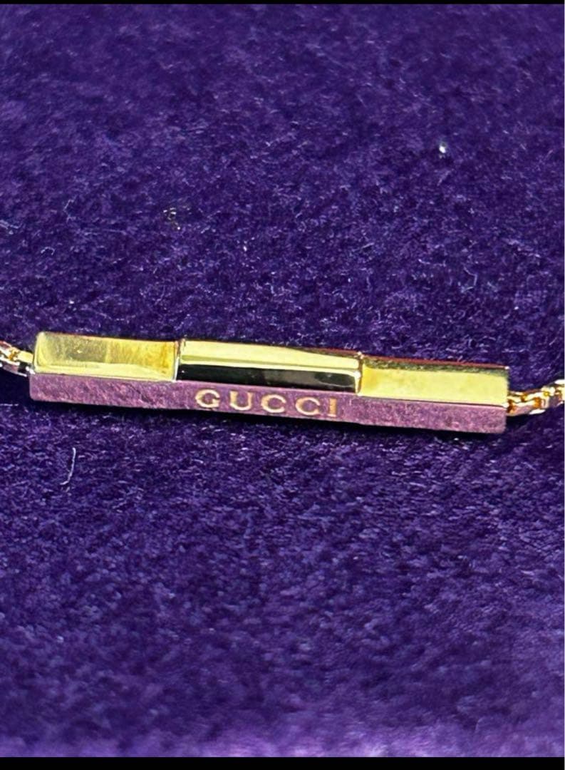 〔GUCCI LINK TO LOVE〕“GUCCI”バー付き ブレスレット