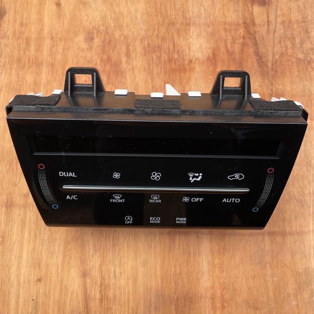 トヨタ 60系 ハリアー 純正エアコンパネル - メルカリ