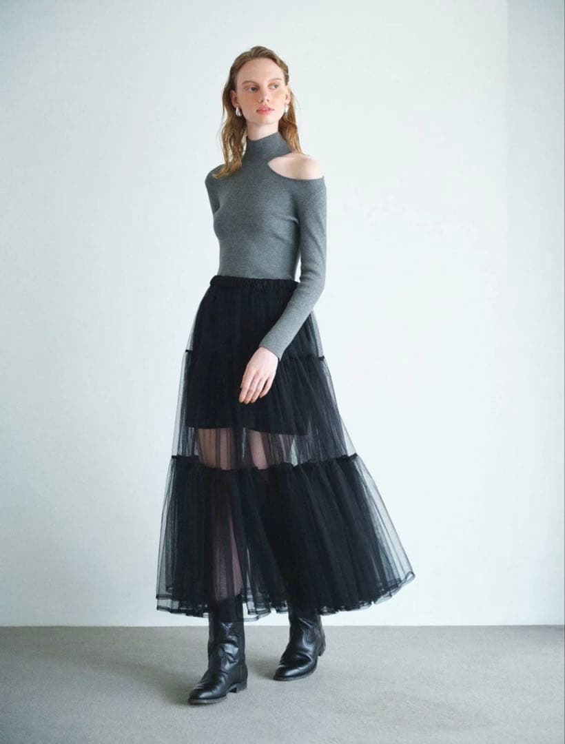 cygne オフショルダーグレートップス Cygne オフショルダー グレー ニットトップス 2026年最新】シーニュ