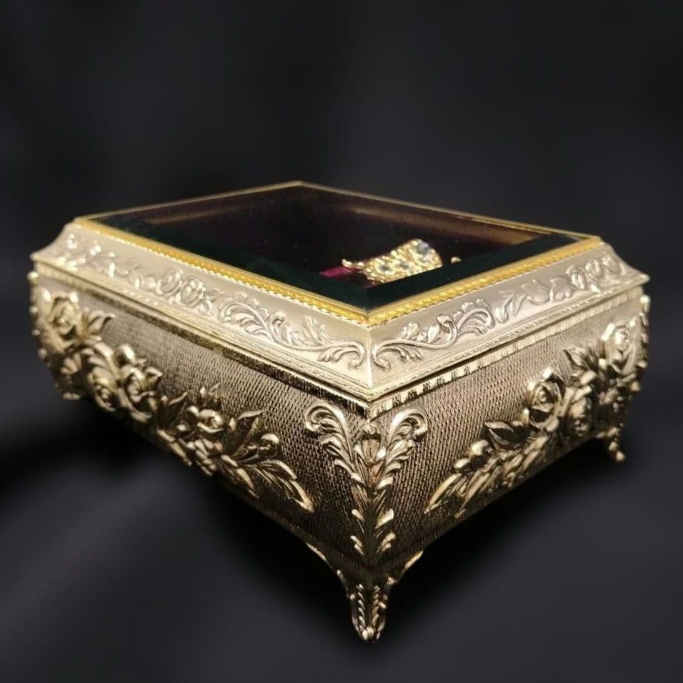 美品】小樽オルゴール堂 アンチモニーBOXオルゴール蝶々 星に願いを