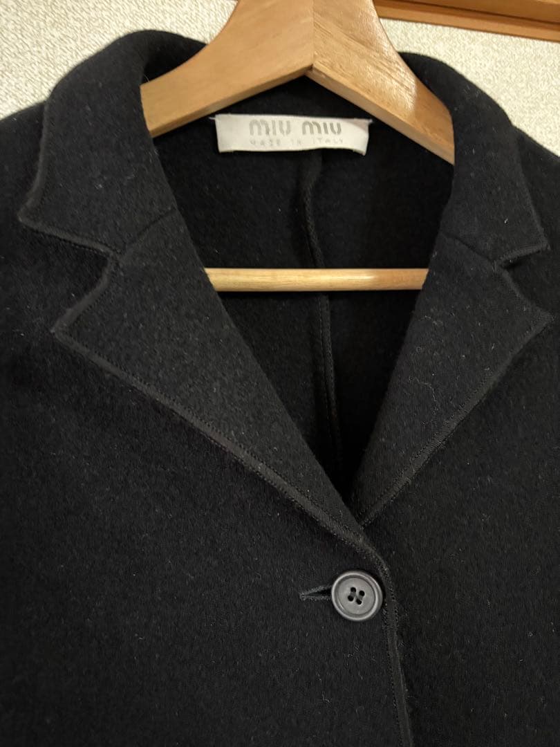 ミュウミュウmiumiu黒テーラードジャケット Miu Miu（ミュウミュウ）テーラードジャケット 黒 サイズ:36(XS位