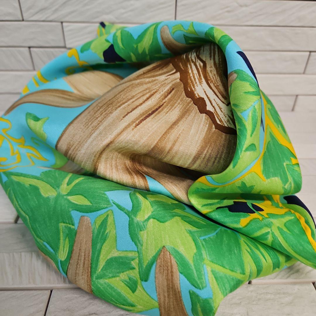 ◾CHRISTIAN LACROIX スカーフ イタリー製 シルク 未使用品 - メルカリ