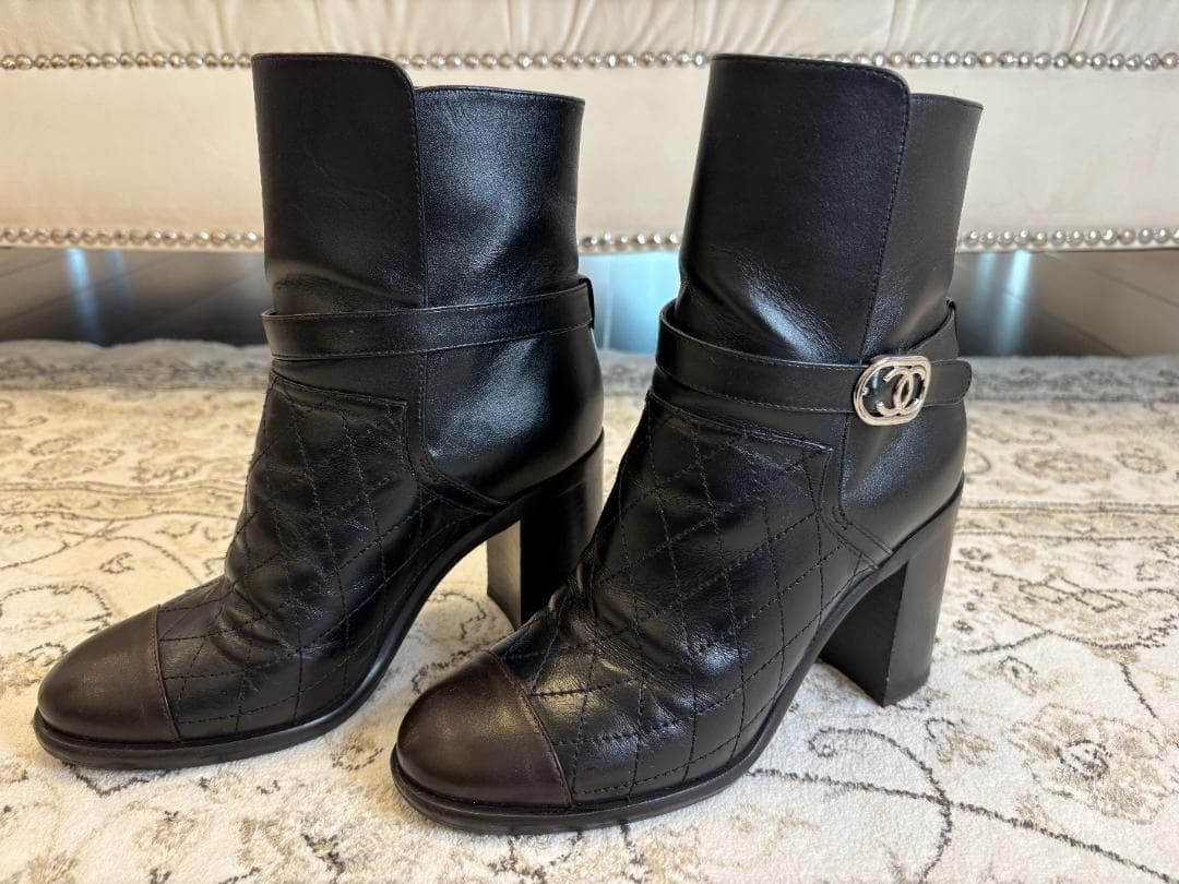 ★シャネル レザー キルティング ショートブーツ 37（24cm相当） 美品！ CHANEL シャネル ショートブーツ カーフ パテントレザー ブラック #37