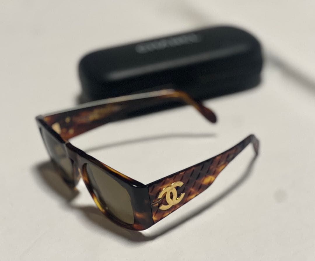 CHANEL ビンテージべっ甲サングラスシャネルココマークキルティングパターン シャネル CHANEL シャネル べっ甲調 ココマーク サングラス アパレル