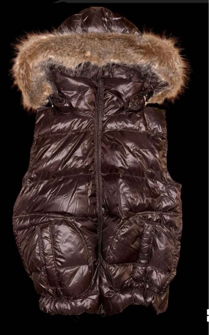 値下げ・即決welcome！！OLDGAP00sダウンベスト 平成光沢 y2k - メルカリ