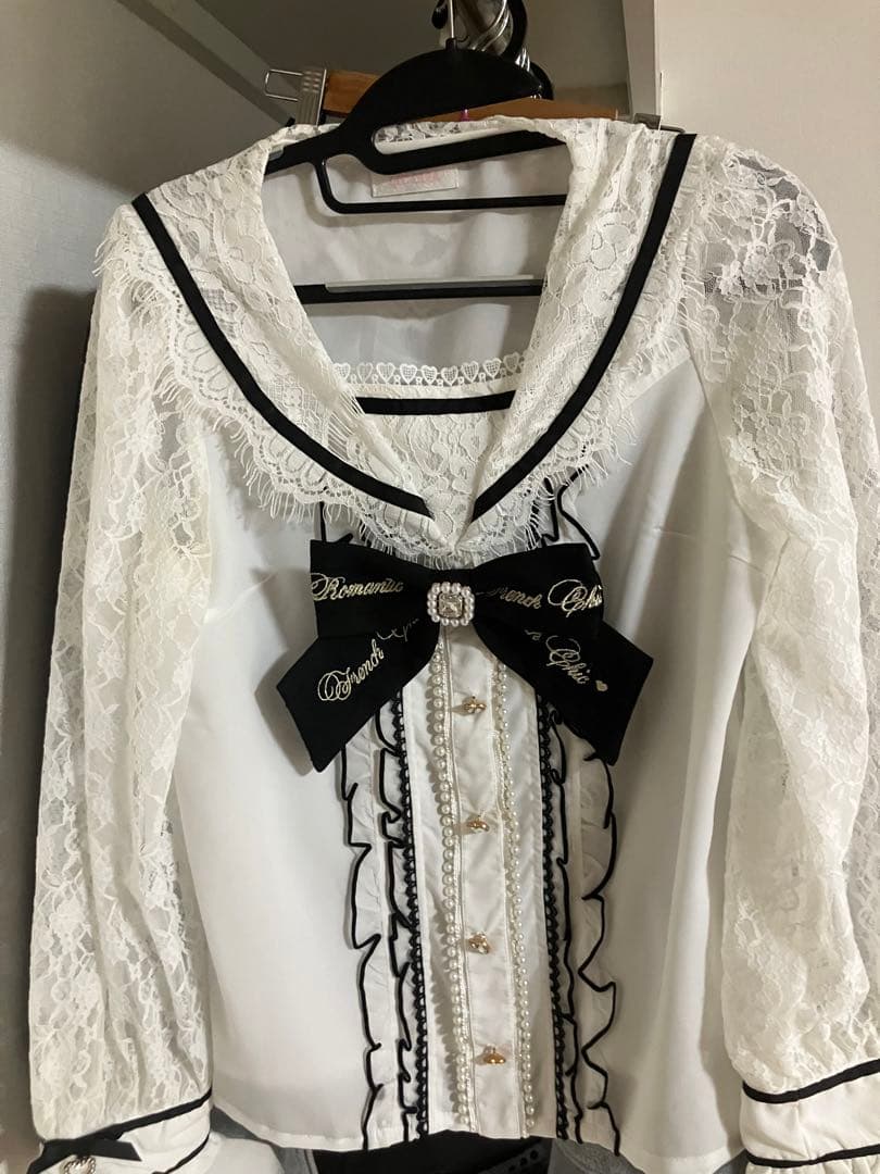 LIZLISAレースセーラーブラウス - メルカリ