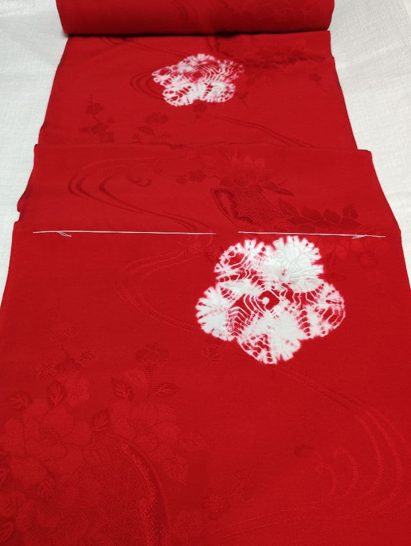 振り袖用赤絞り入り 長襦袢 正絹長襦袢 振袖用長襦袢 長襦袢 絞り 福岡市南区の呉服店で着物・男