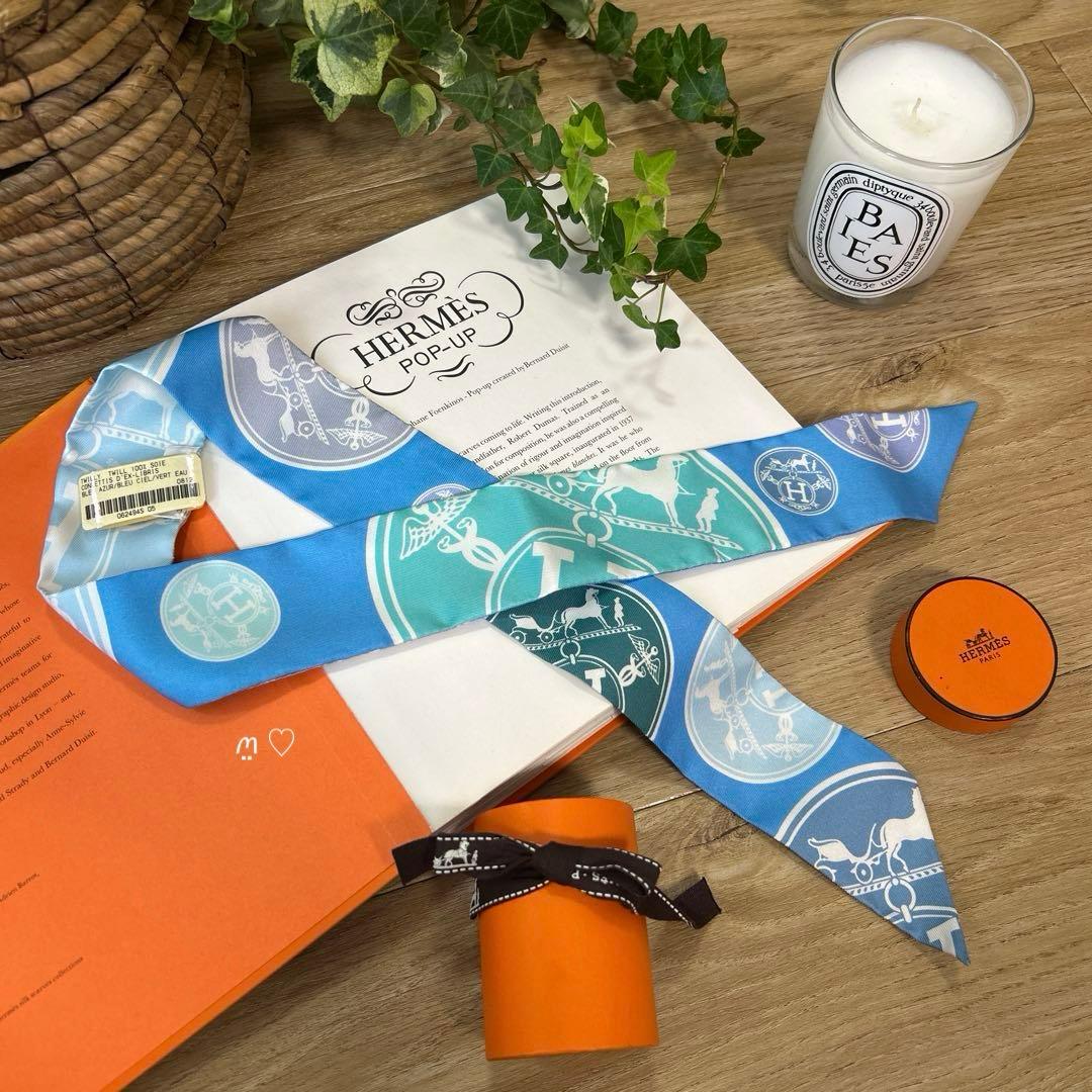 新品HERMESエルメス ツイリー エクスリブリスの紙吹雪 シルクスカーフ