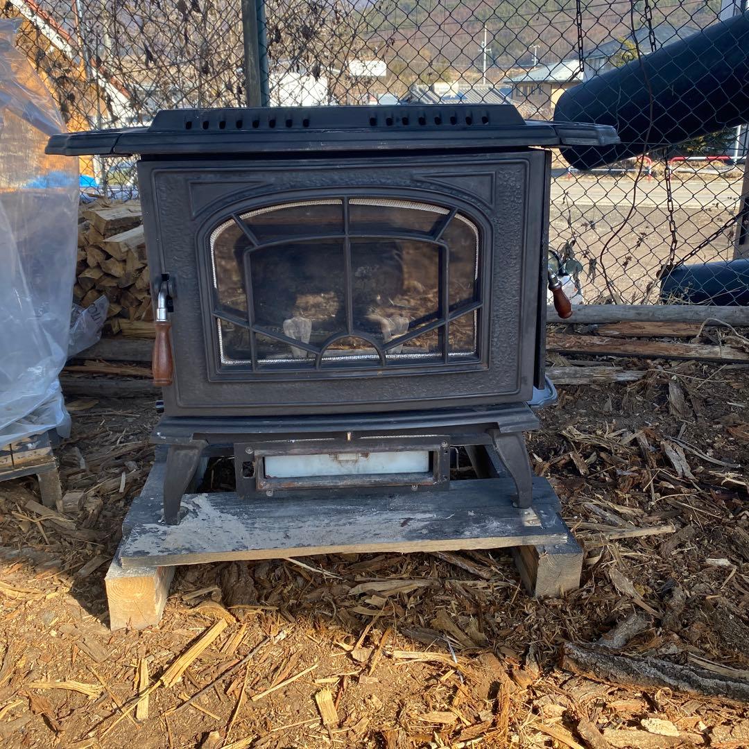 ジャンク品中型薪ストーブ 鋳鉄製 ガラス窓付き LandField ワイドウィンドウ付きハンディー型薪ストーブ LF-HOS030