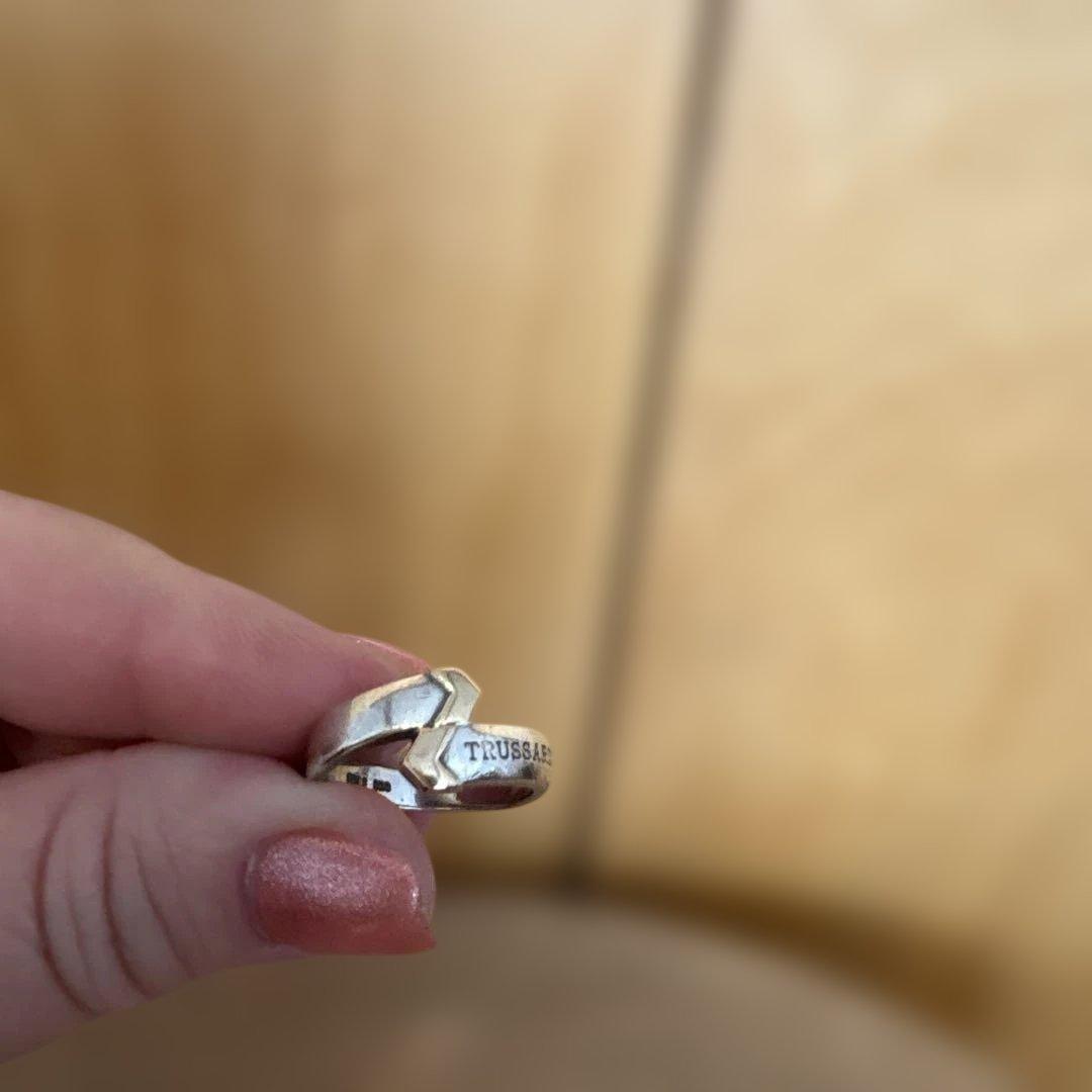 寛*商様 TRUSSARDI トラサルディ リング シルバー925S &K18 - メルカリ