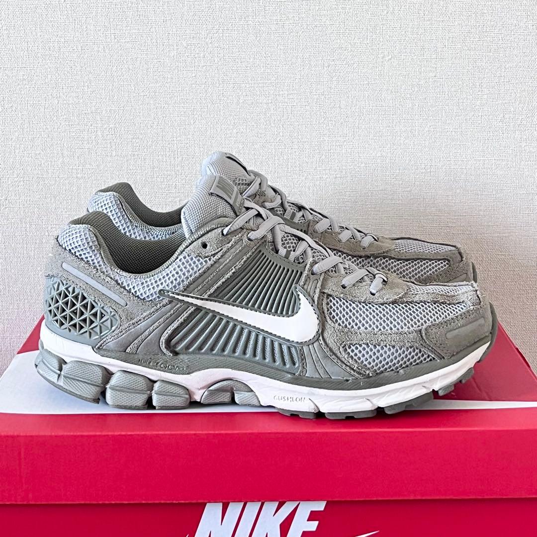 NIKE ZOOM VOMERO 5 ズームボメロ 26.0cm