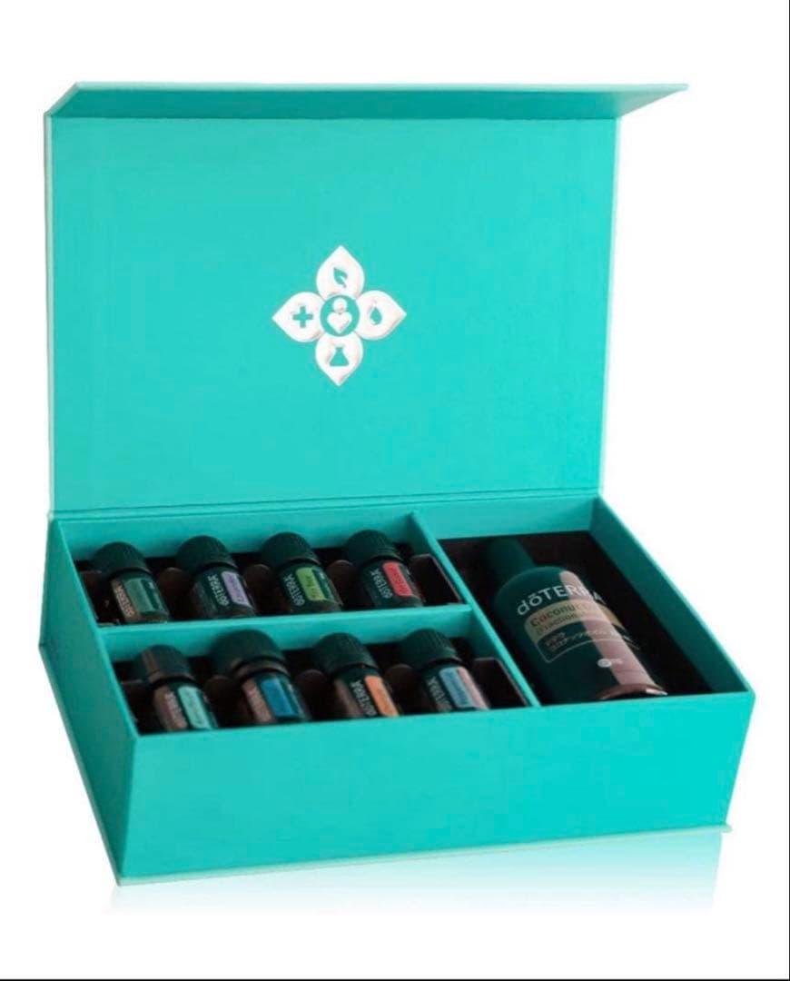 【新品/未開封】ドテラ　アロマタッチキット（ポンプ付） アロマタッチキット（ココナッツオイル専用ポンプ付） - doTERRA TIMES