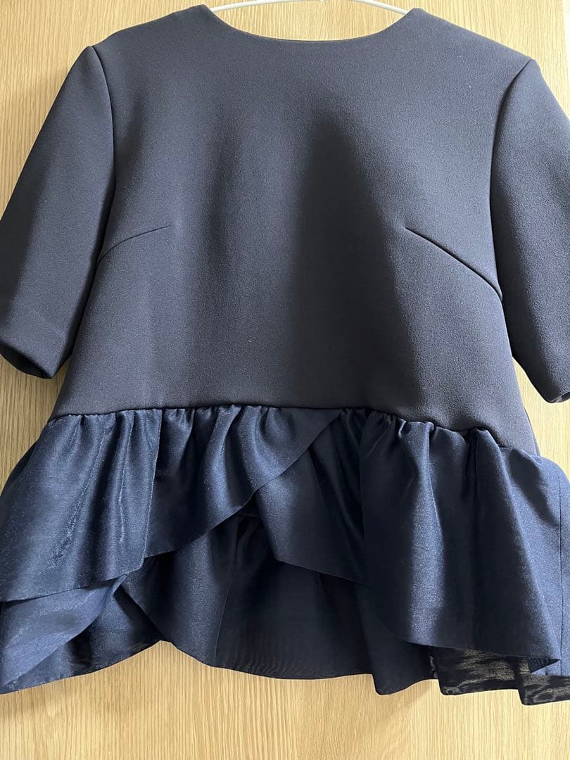 Heve ヘイヴ PEONYペプラムブラウス ネイビー - メルカリ