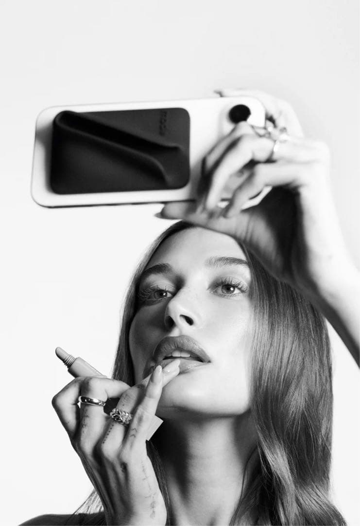 ラスト1点rhode snap-on lip case grey - メルカリ