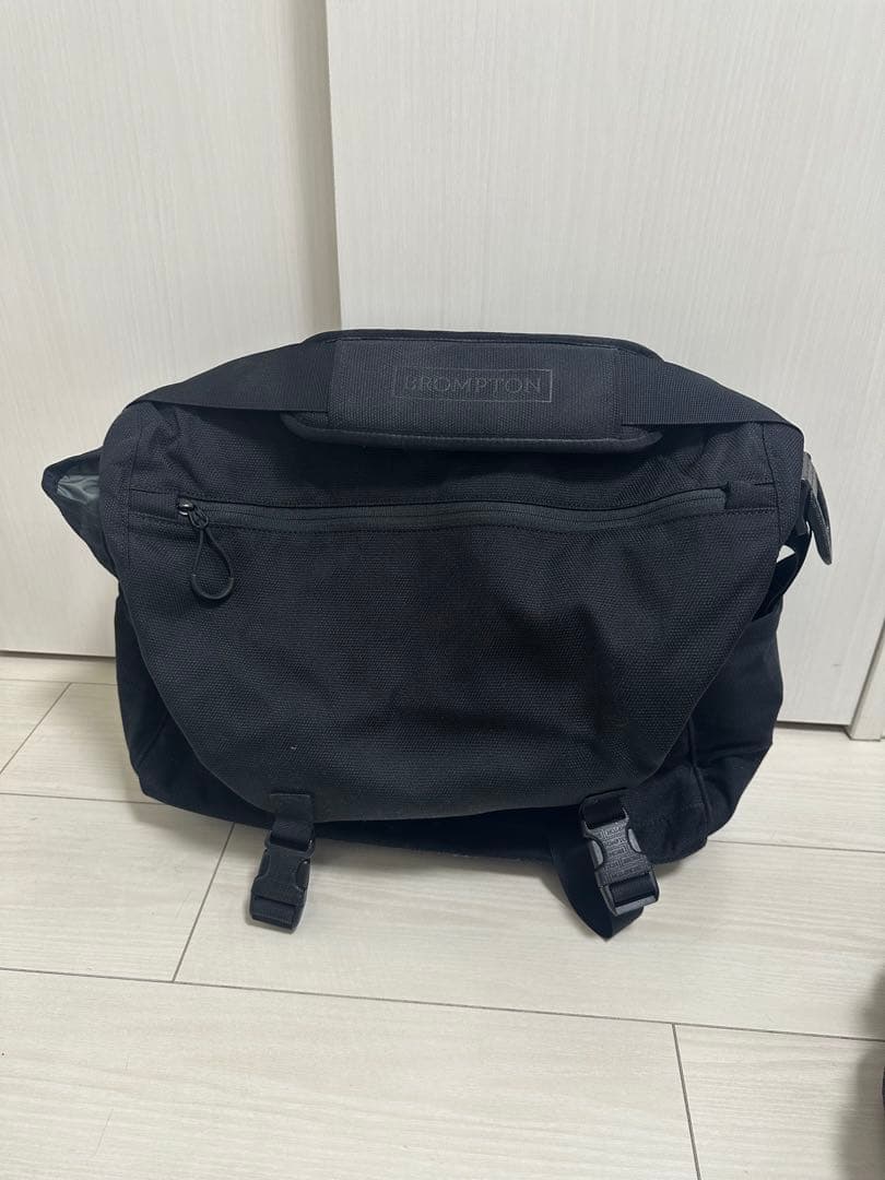 【ほぼ新品】BROMPTON Messenger Bag 13L Black Messenger Bag 13L Black | ブランドで選ぶ,BROMPTON(ブロンプトン