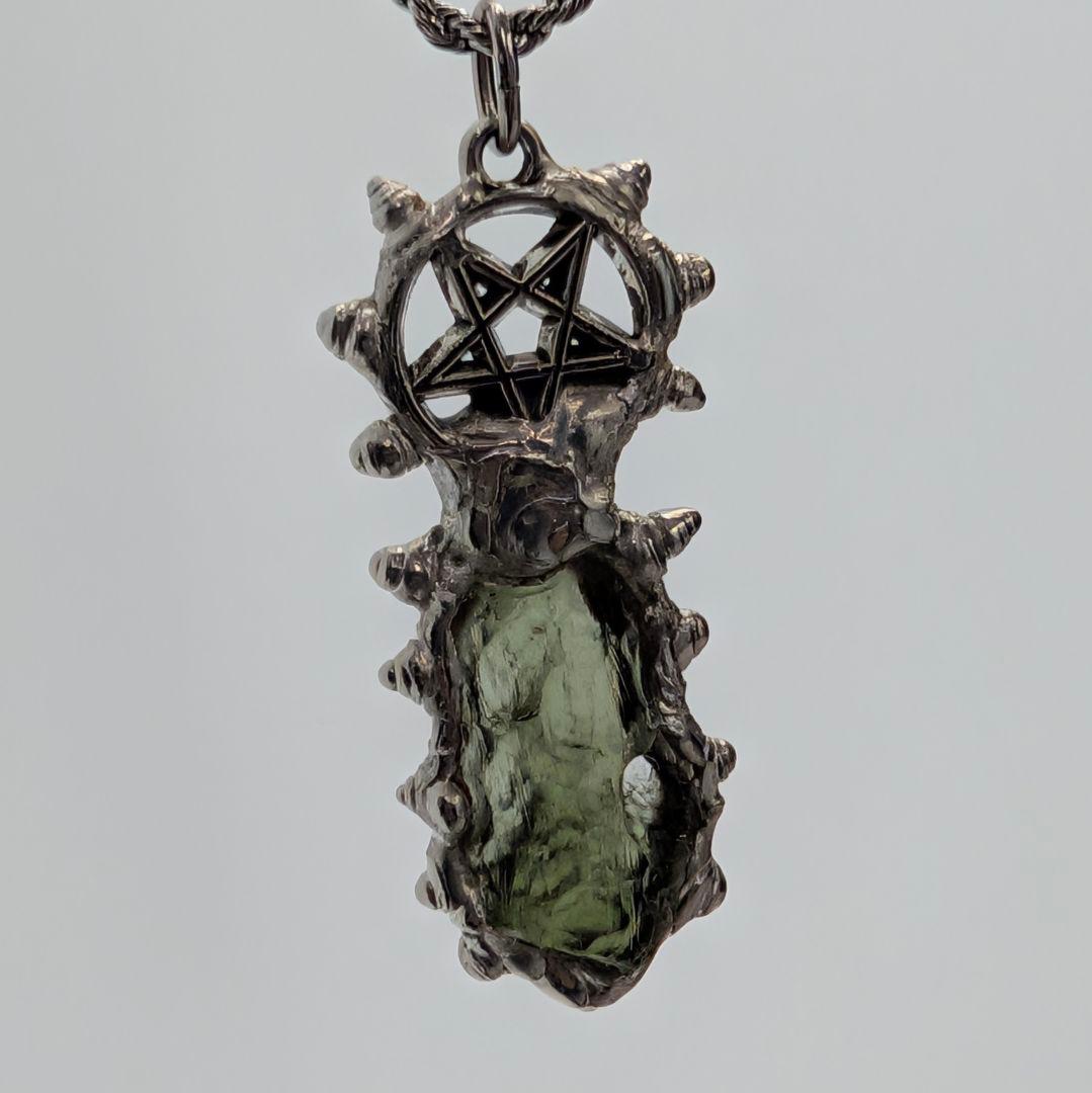 ご予約品《モルダバイト・アウロラ フリズスキャルヴ ―変容の聖座―》〜星の玻璃〜