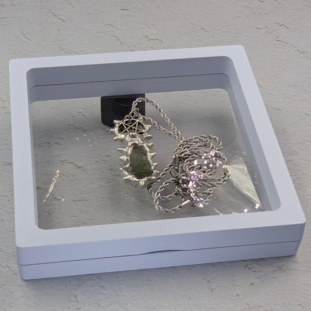 ご予約品《モルダバイト・アウロラ フリズスキャルヴ ―変容の聖座―》〜星の玻璃〜