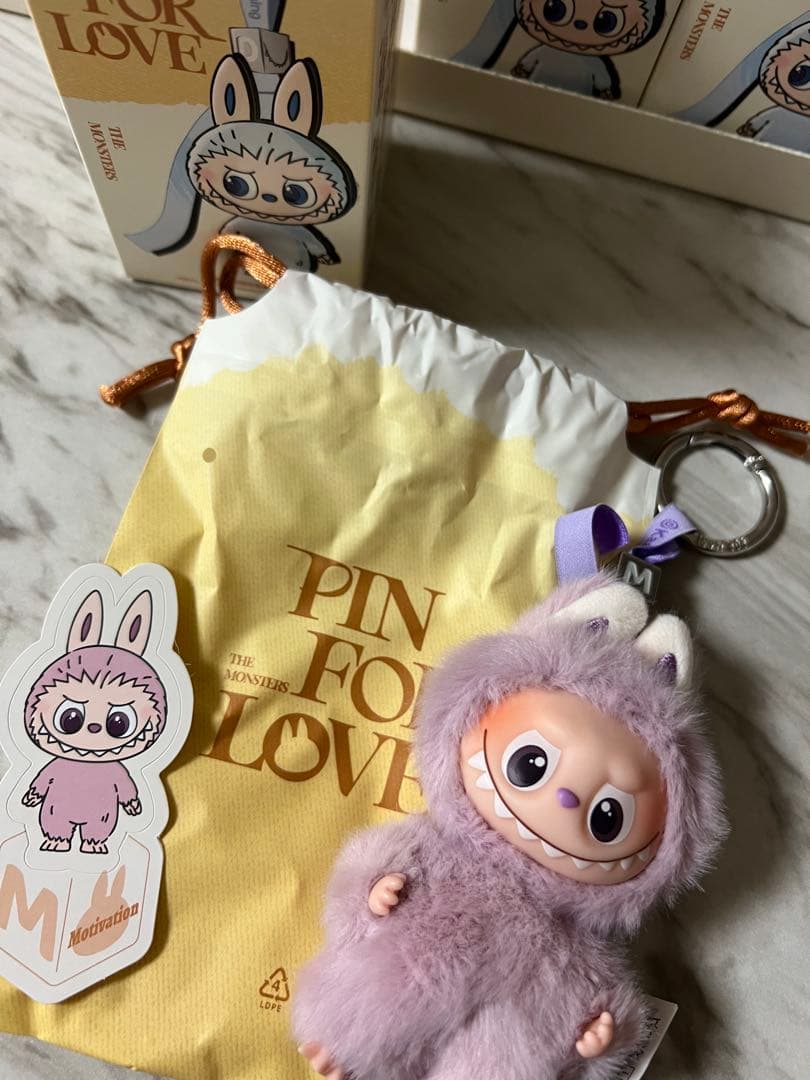 正規品】ラブブ LABUBU PIN FOR LOVE イニシャル ｟M｠ - メルカリ