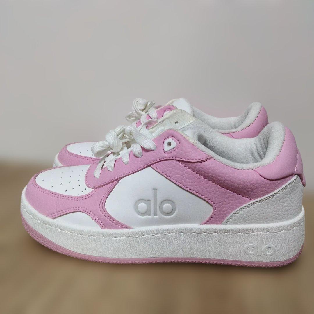 alo yoga ピンクリカバリーモードスニーカー 新品靴紐付き22.5cm