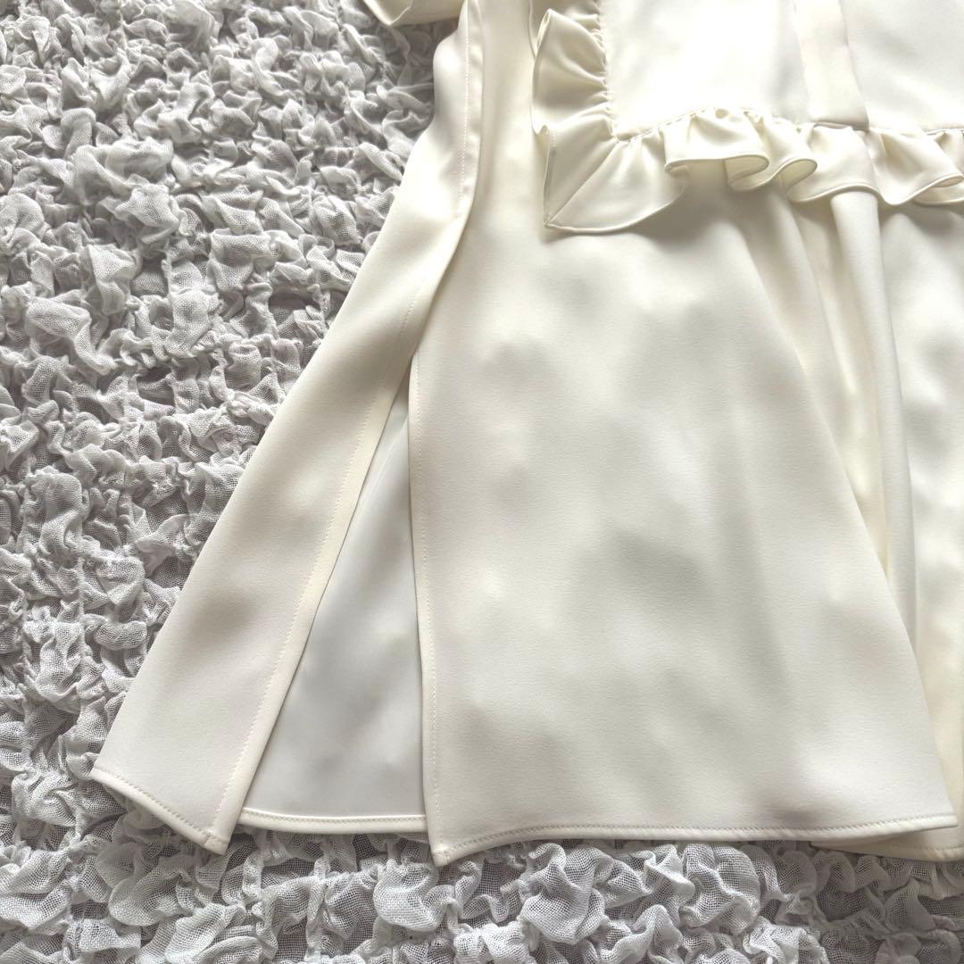 未使用タグ付き ヨーコチャン ハーフスリーブフリルトリムブラウス