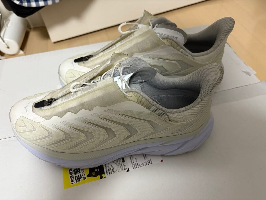 靴 HOKA ONEONE project clifton 27.0cm