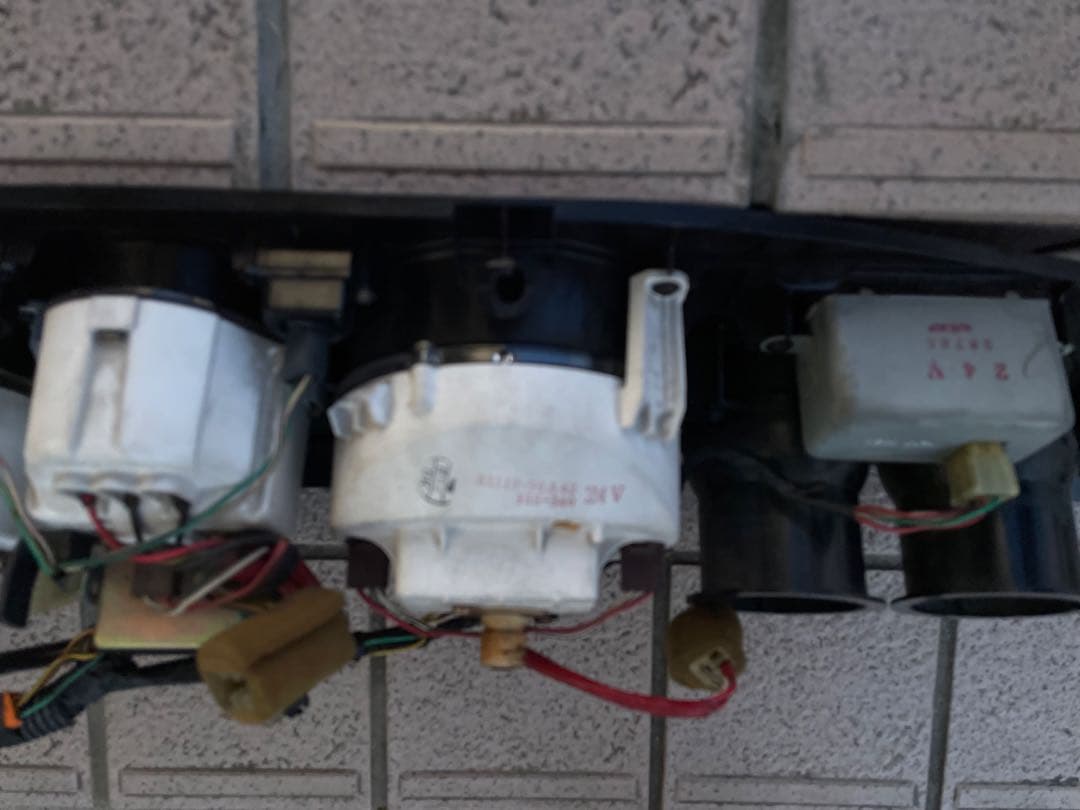 ☆希少‼︎ランクル60後期型用スピードメーターパネル一式 当時物中古美