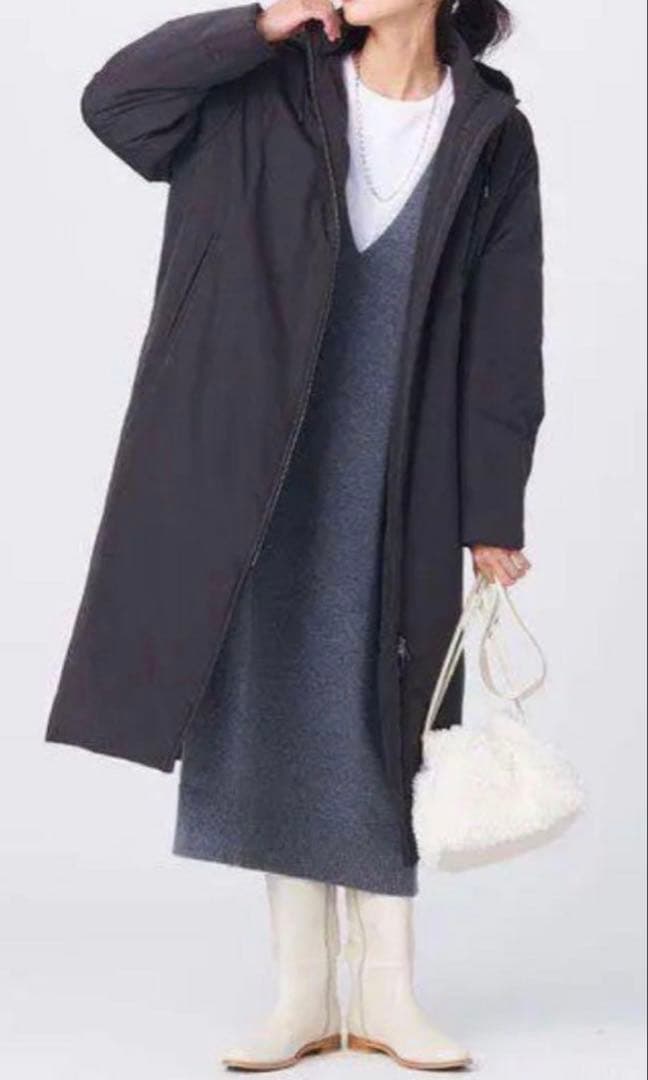 フード付きロング中綿コート　黒 楽天市場】ロング中綿コート レディース 黒 白 フード付き ウンコート