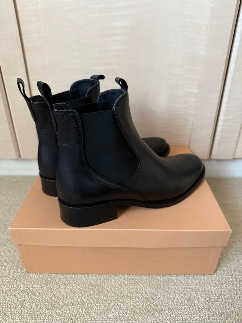 CORSOROMA サイドゴアブーツ　黒　24.5cm、25cm 美品