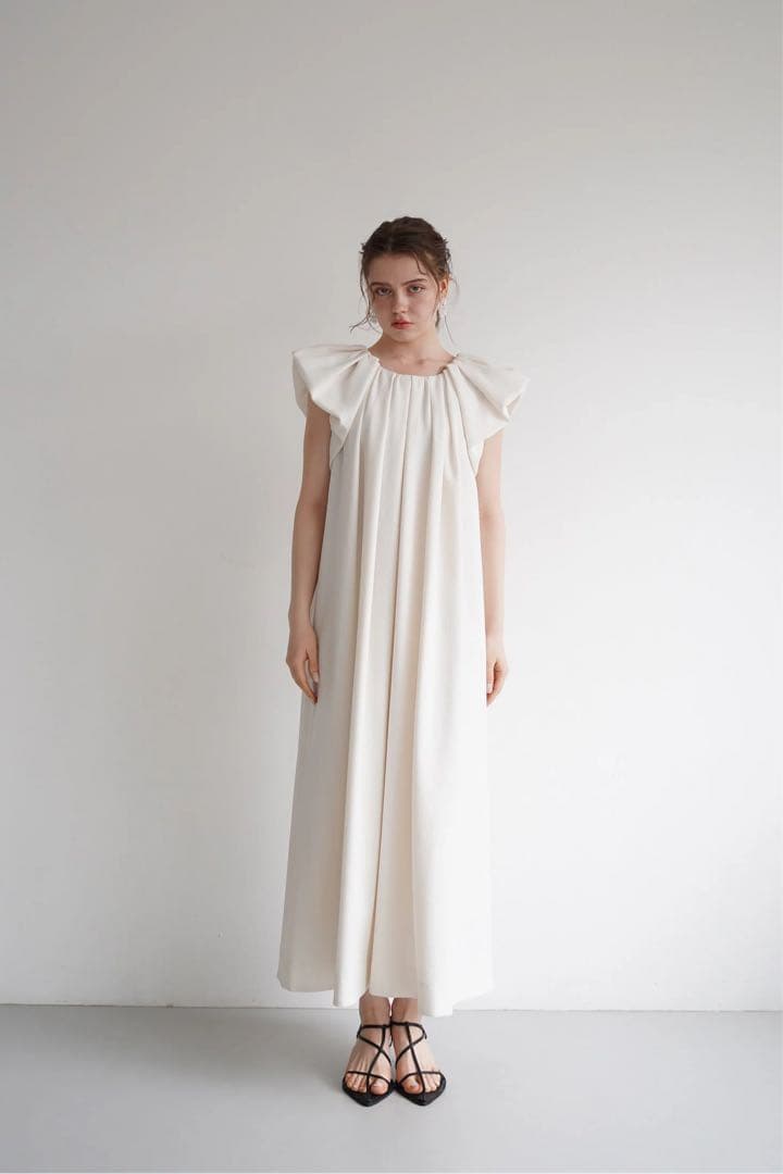 Acka drape one-piece ホワイトsize2 - メルカリ