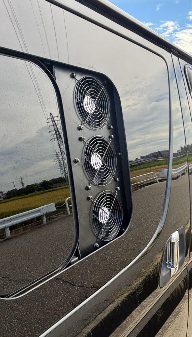 ひできち　3連　助手席側　ルーバー　防虫ネット　ハイエース　換気扇 200系 1〜3型ハイエース】助手席側 スライドドア用 換気扇 車中泊