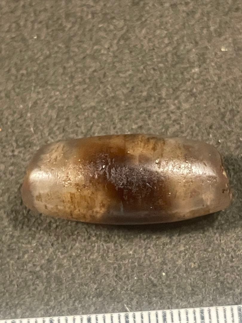 マサマサ様　12～18世紀ブータン郊外出土　古代天珠　虎牙天珠　風化 マサマサ様 12～18世紀ブータン郊外出土 古代天珠 虎牙天珠 風化