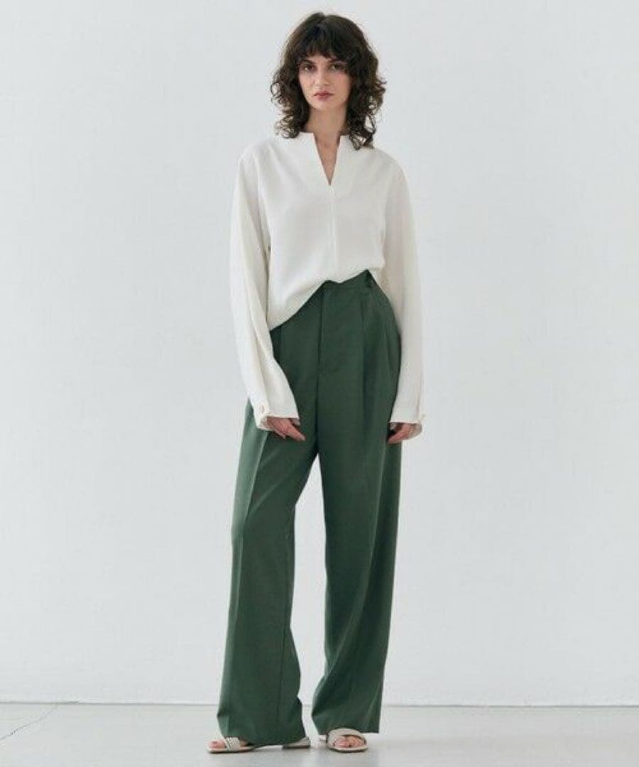 ベイジ 【洗える】RUE / スリットネックフォルムブラウス ホワイト L