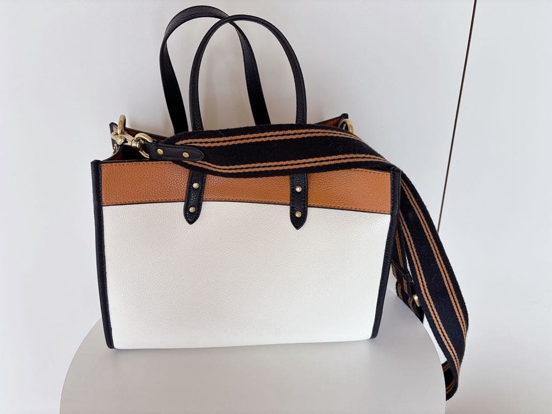 COACH レザーショルダー/トートバッグ ホワイト/ブラウン C0777