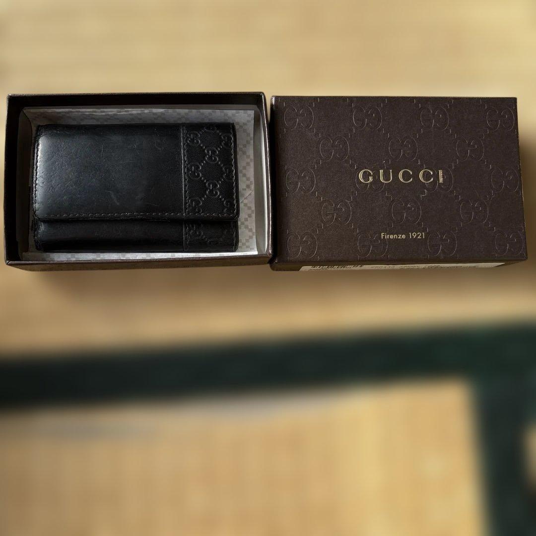 GUCCI ブラックレザー キーケース - メルカリ