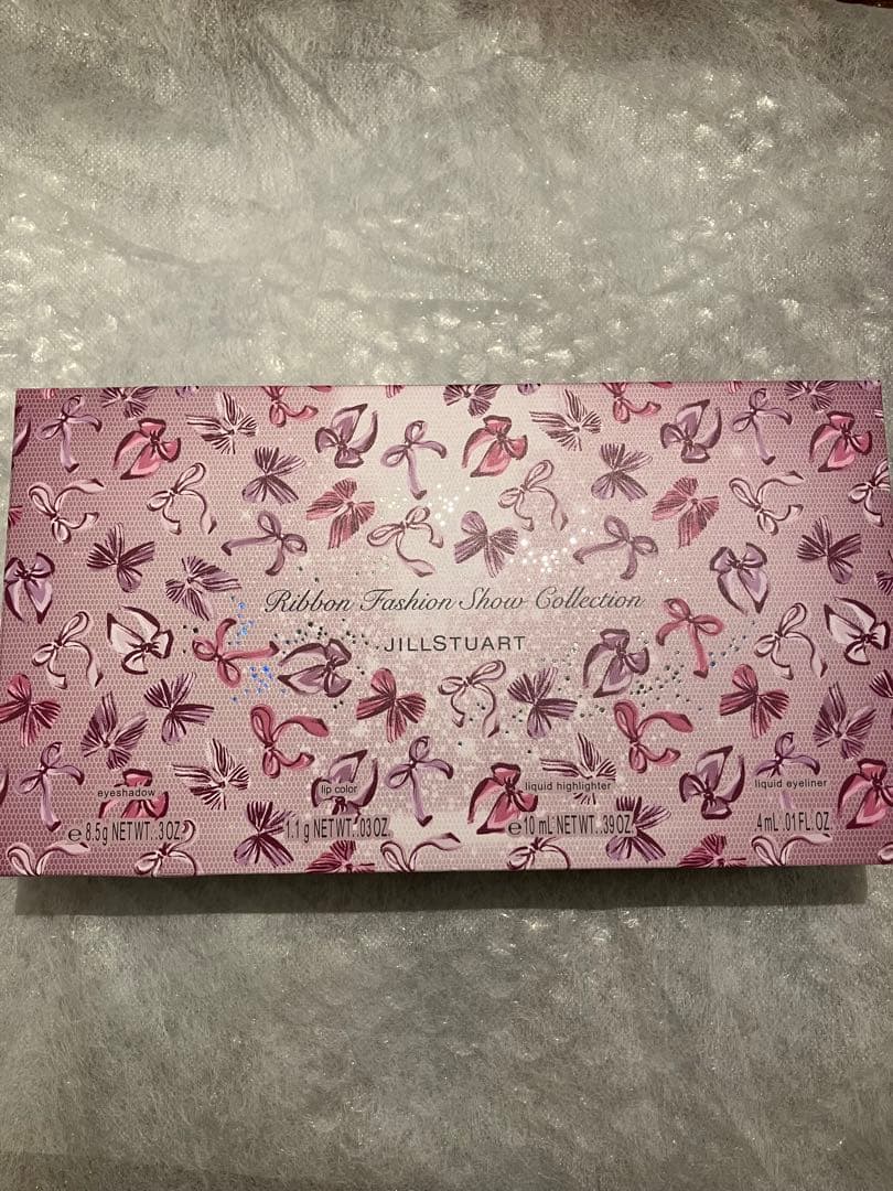 ジルスチュアート　クリスマスコフレ2025 新品未開封 ジルスチュアート×クリスマスコフレ2025】発売日＆予約日は