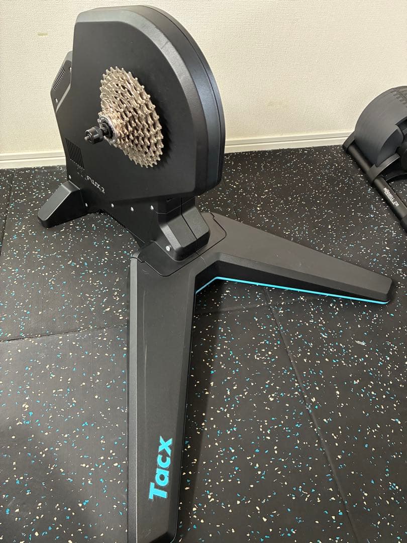 アクセサリー masayuki com  Tacx FLUX 2 Smart Tacx FLUX 2 Smart - Scott's Cycle and Sports | Kennewick