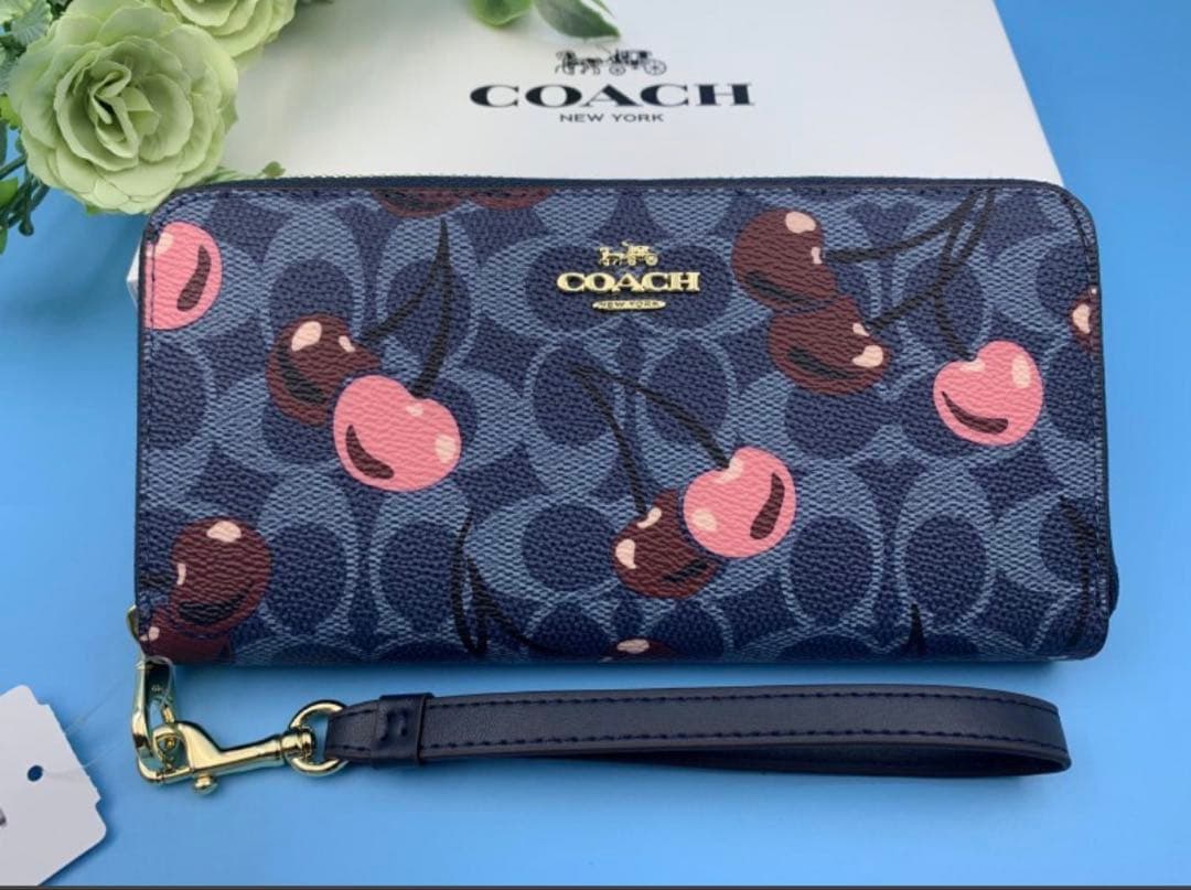 COACH チェリー柄 長財布 ネイビー - メルカリ