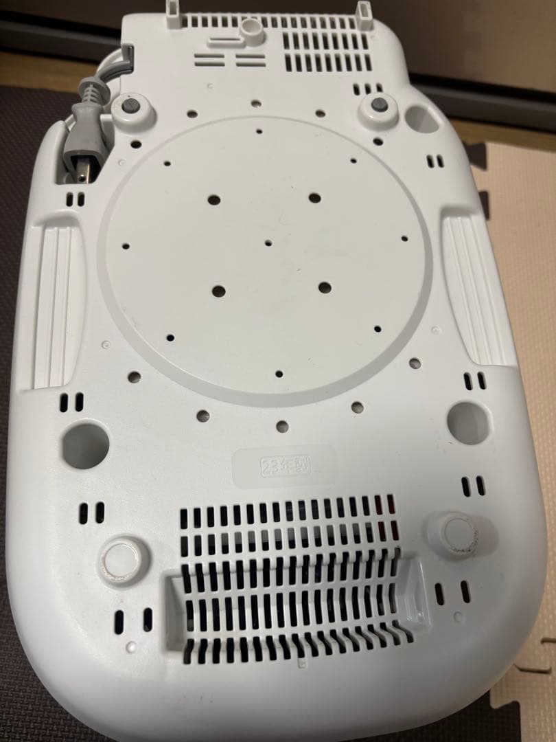 倉庫処分セール]炊飯器 NW-YA10 ホワイト 1.0L-2023年製 - メルカリ