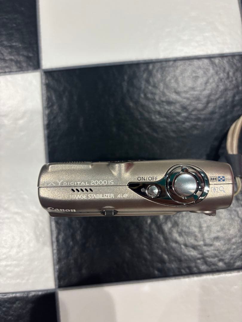 ②Canon IXY DIGITAL 2000 IS チタンシルバー - メルカリ