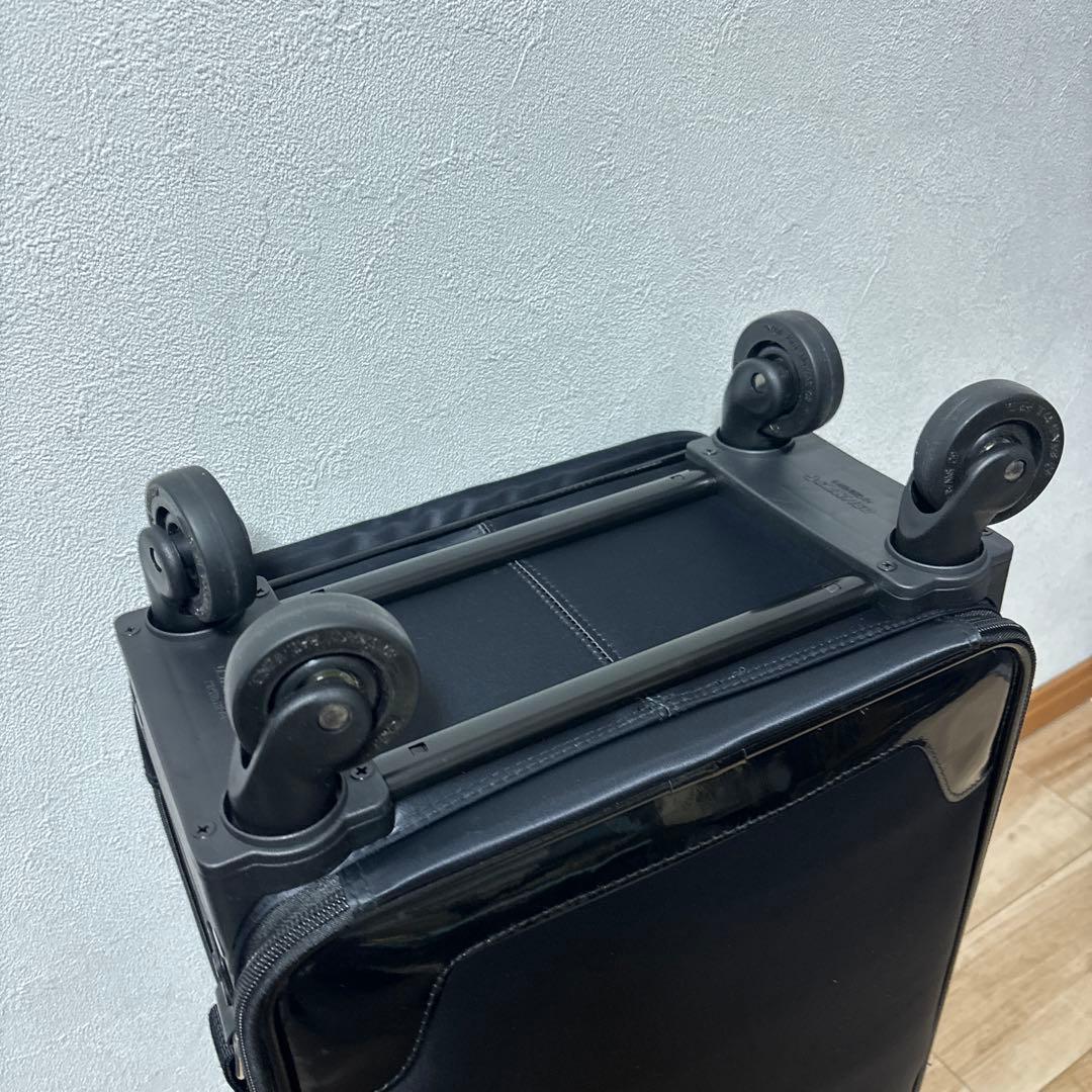 スワニー キャリーバッグ エナメル 黒 美品寄り 最安値