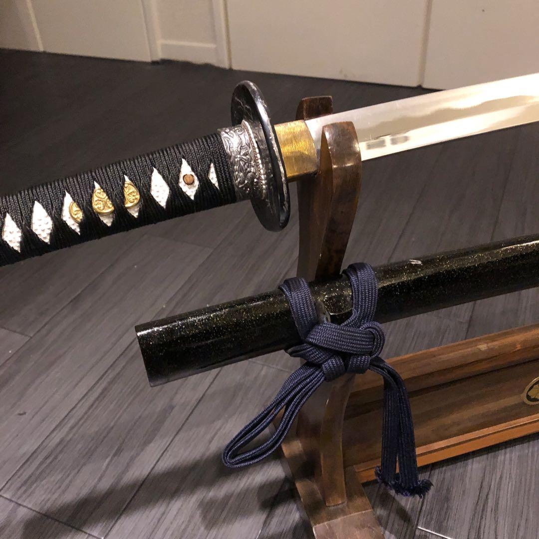 高級模造刀 居合刀 黒拵え 亜合金刀身 優乱刃紋