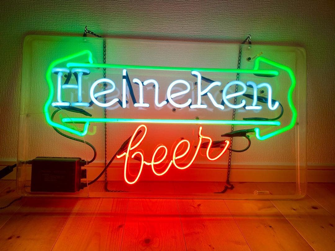 ハイネケンのネオン管！超希少！ビンテージ品！本物の昔ながらのネオン