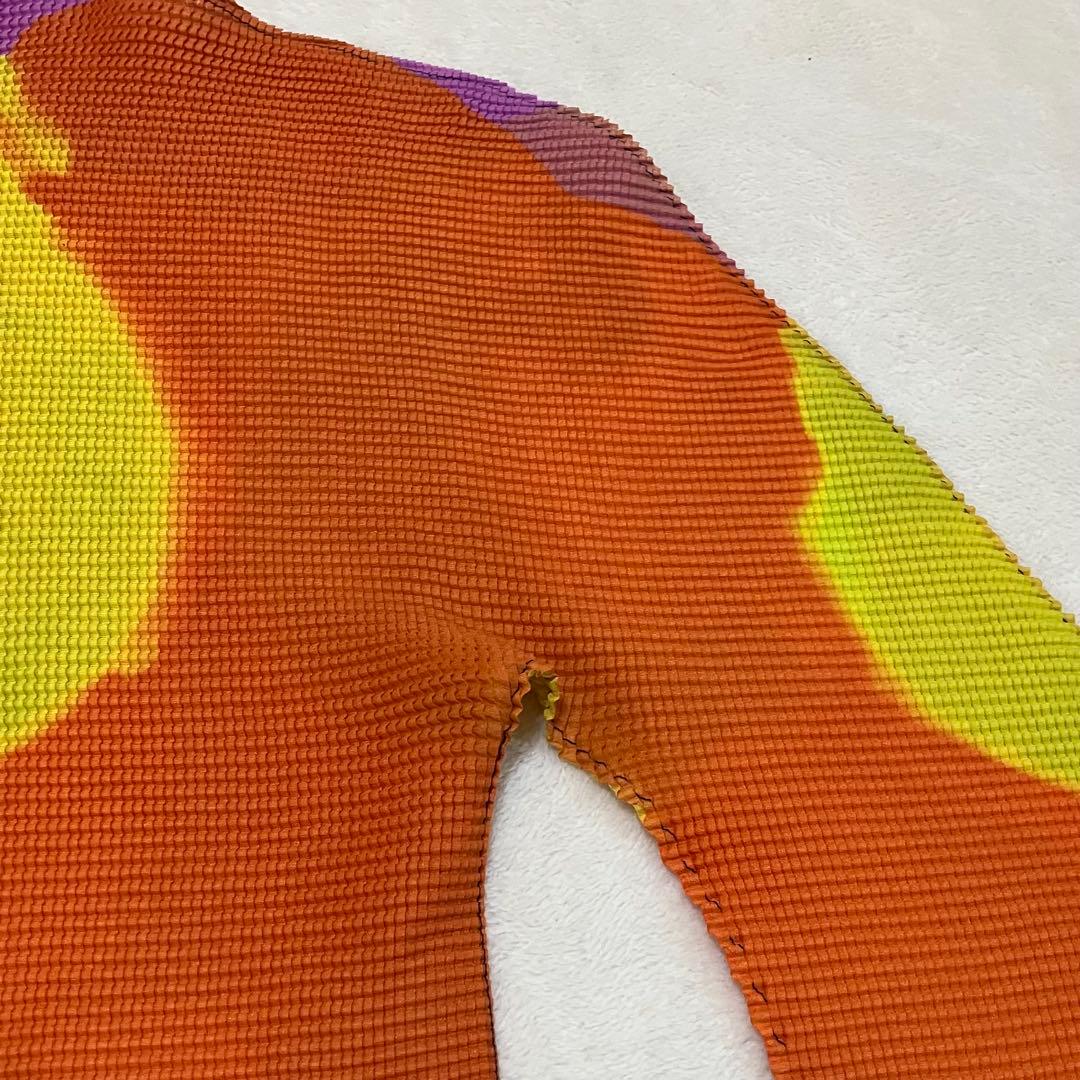 24AW me ISSEY MIYAKE ライトエフェクト ストレッチプリーツ - メルカリ