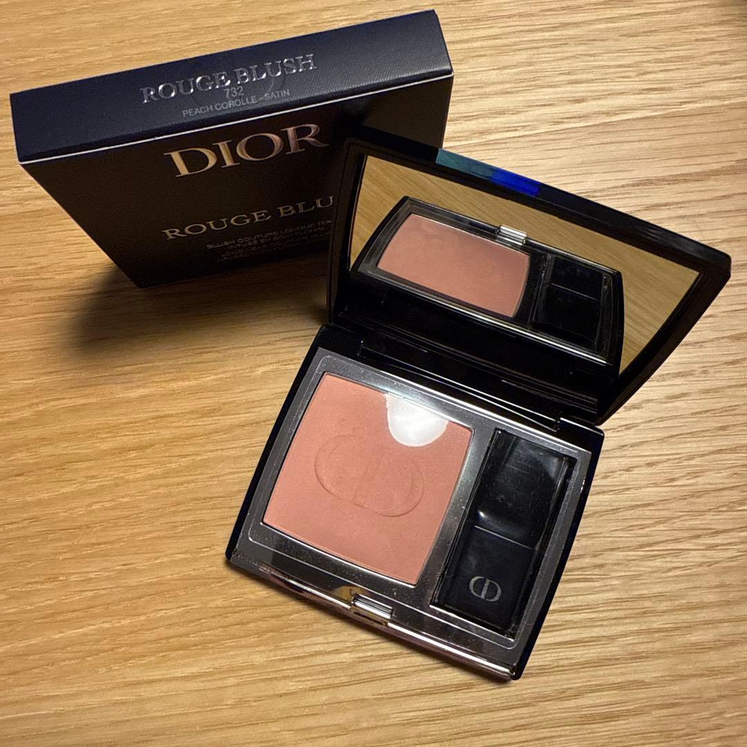 Dior パウダーチーク 732 ピーチ コロール サテン - メルカリ