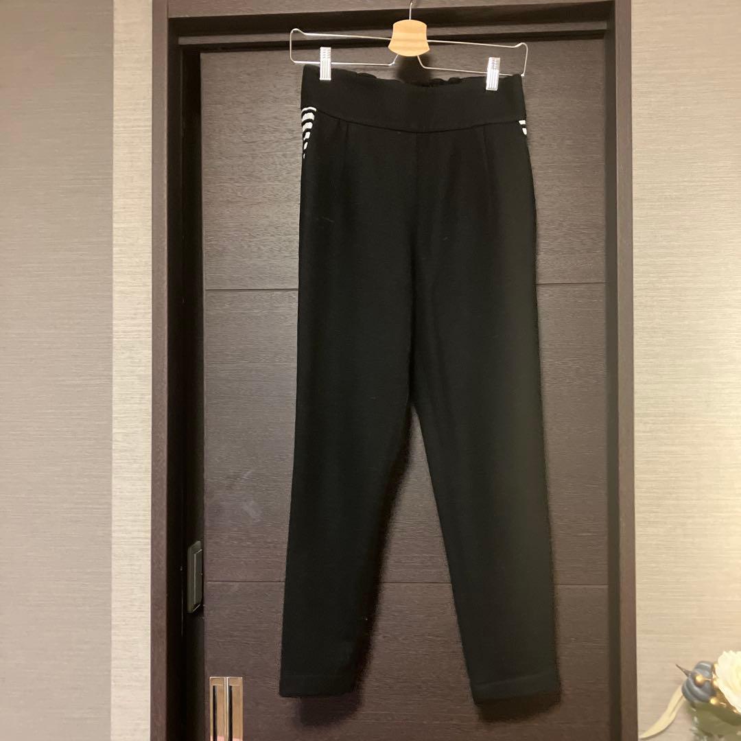 ボーダーズアットバルコニー ブラック カジュアルパンツ