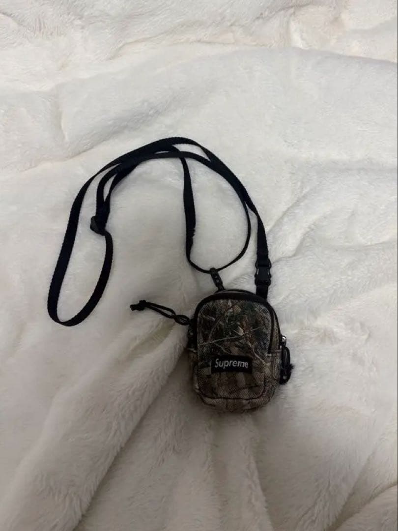Supreme Mini Utility Bagリアルツリー - メルカリ