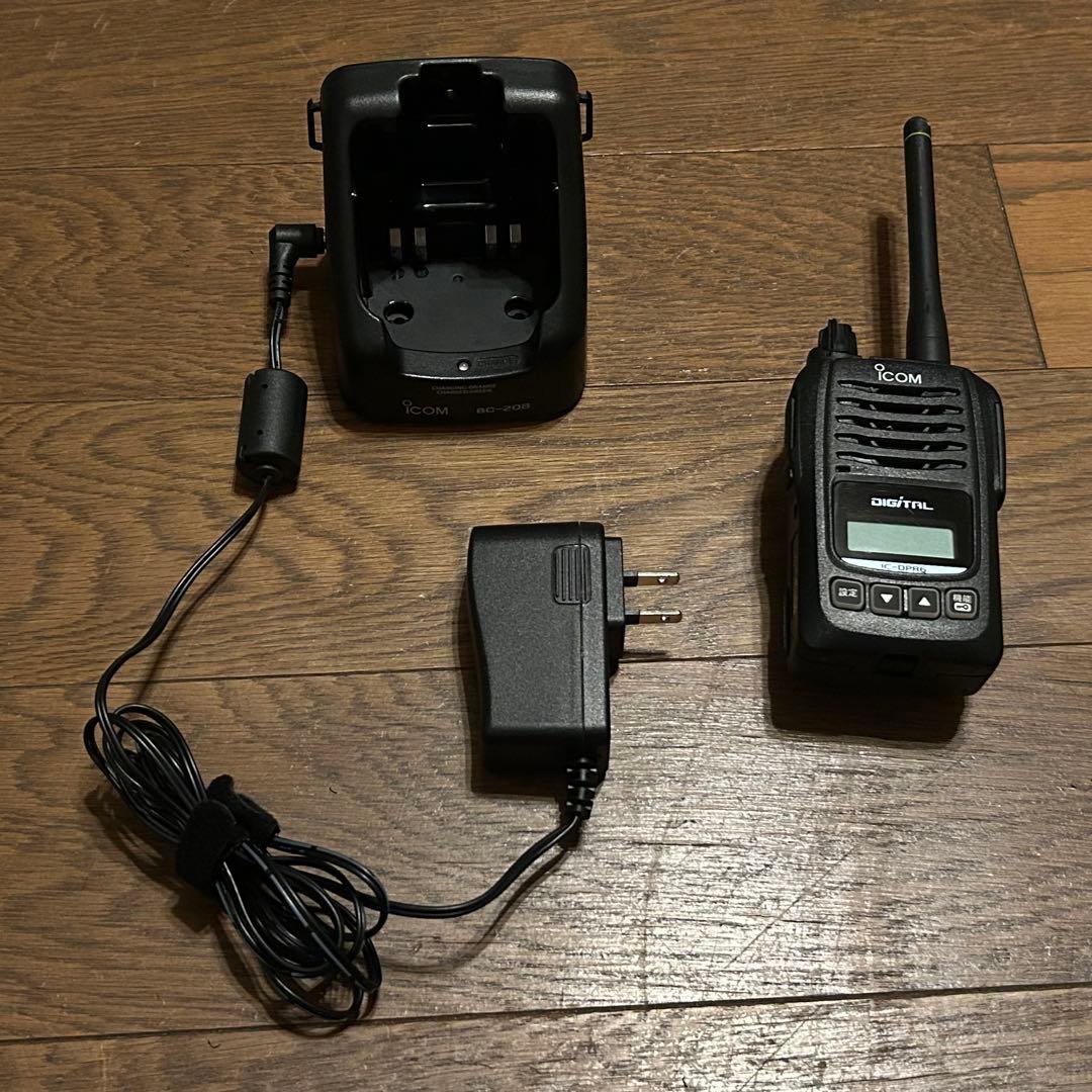 icom IC-DPR6 デジタル無線機　誘導車 iCOM IC-DPR6 デジタル無線機 レンタル | デジタル機器レンタル カリナイト