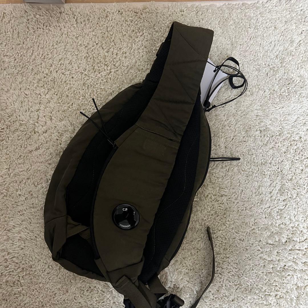 C.P. Company ショルダーバッグ オリーブグリーン - メルカリ