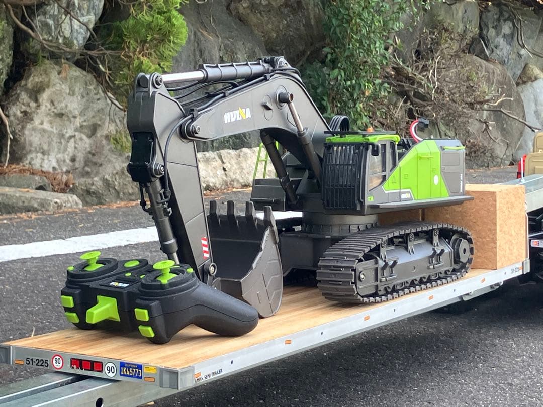 Huina 1953 ショベルカー